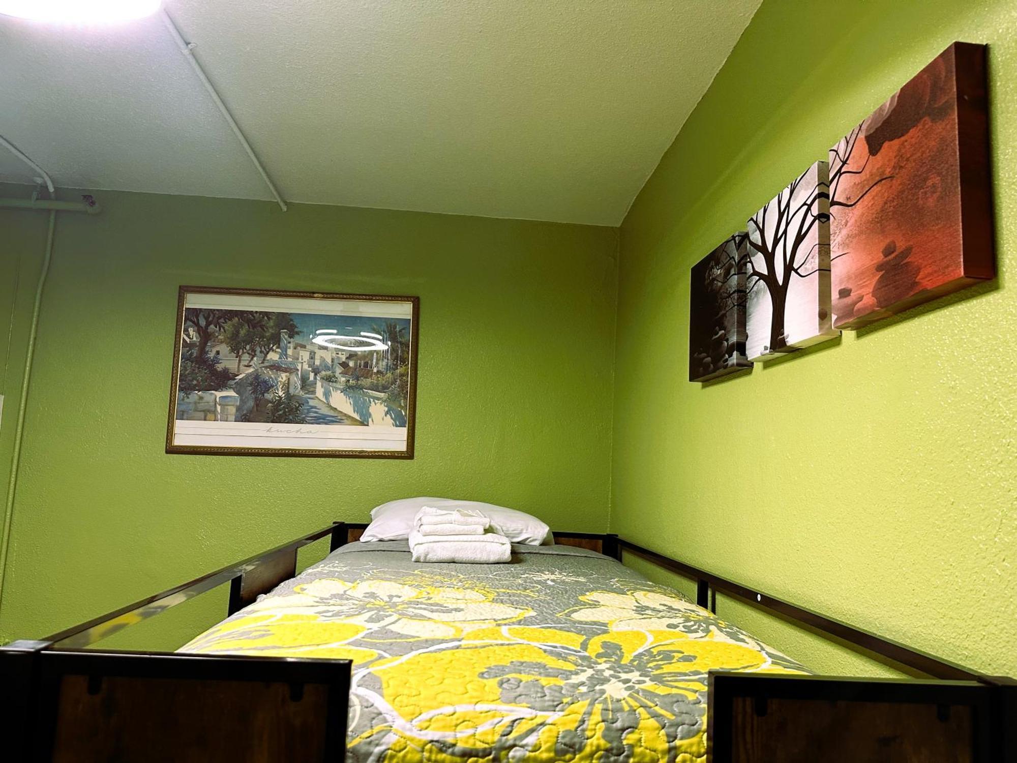 Orange Village Hostel Сан-Франциско Номер фото
